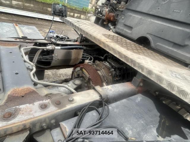 Isuzu GIGA 2016-05 8879915-6