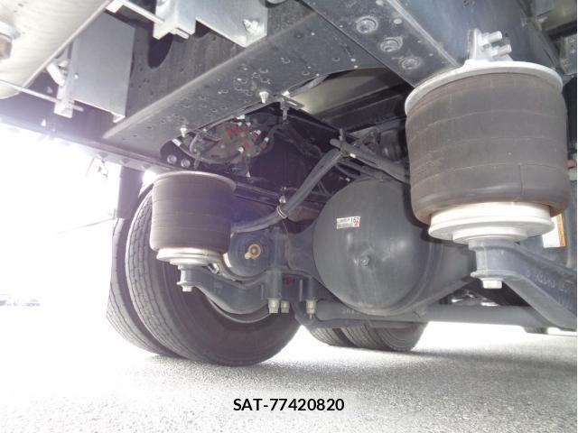 Isuzu GIGA 2025-07 8879910-13
