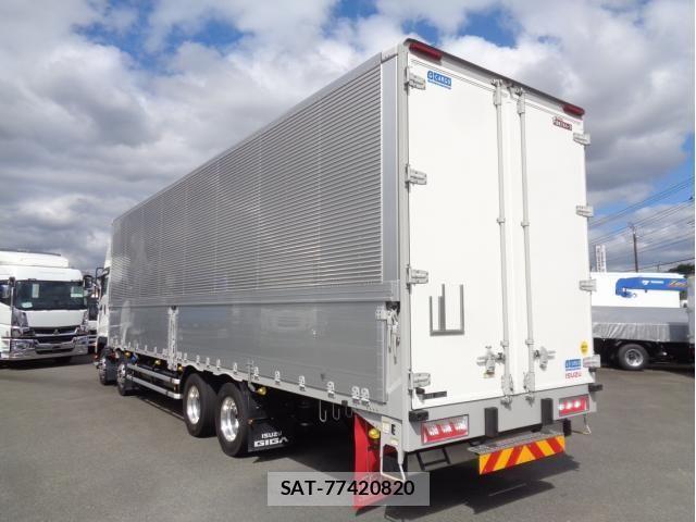Isuzu GIGA 2025-07 8879910-3