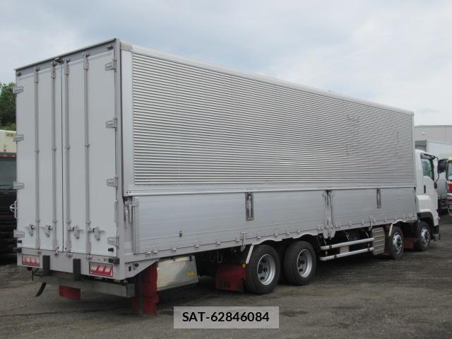 Isuzu GIGA 2017-05 8879914-6
