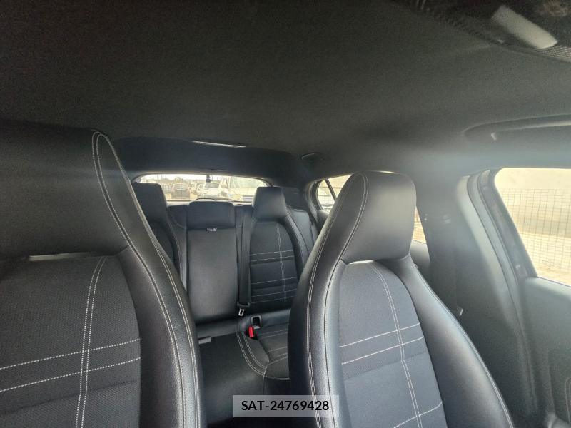 Mercedes Benz GLA-CLASS 2016 1324092-9