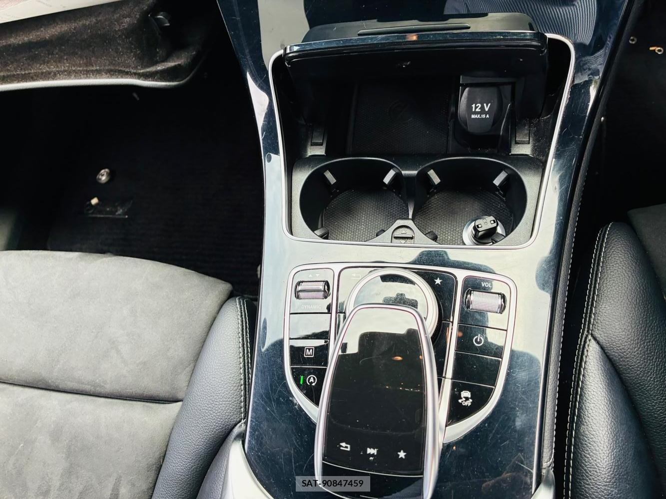 Mercedes Benz GLC-CLASS 2016-09 8084406-19