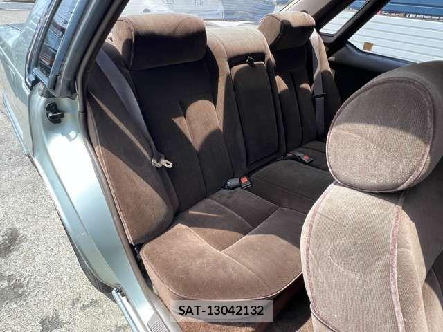 Nissan GLORIA HARDTOP 1990-03 1206569-10
