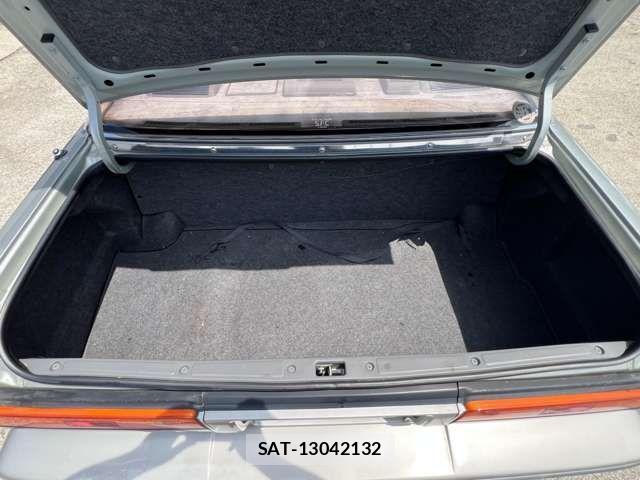 Nissan GLORIA HARDTOP 1990-03 1206569-16