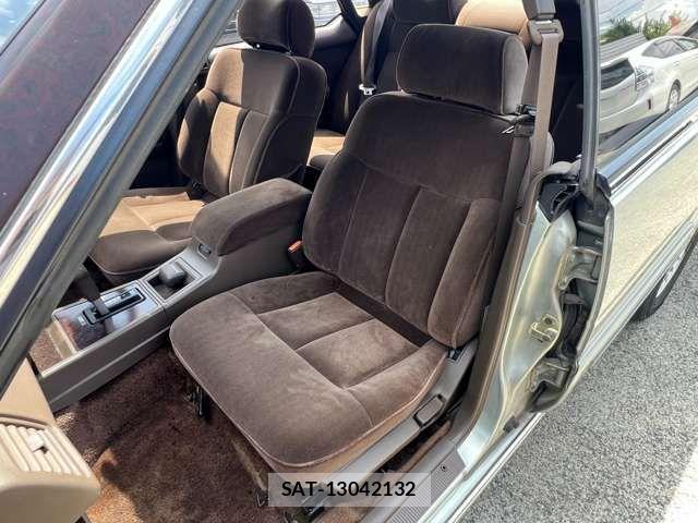 Nissan GLORIA HARDTOP 1990-03 1206569-8
