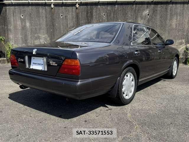 Nissan GLORIA HARDTOP 1992-03 6905747-1