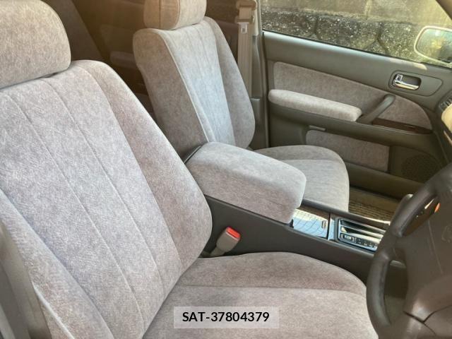 Nissan GLORIA HARDTOP 1999-02 7357898-9