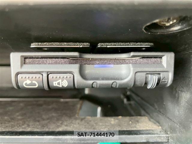 Nissan GLORIA HARDTOP 1985-07 7723654-18