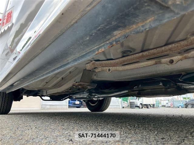 Nissan GLORIA HARDTOP 1985-07 7723654-26