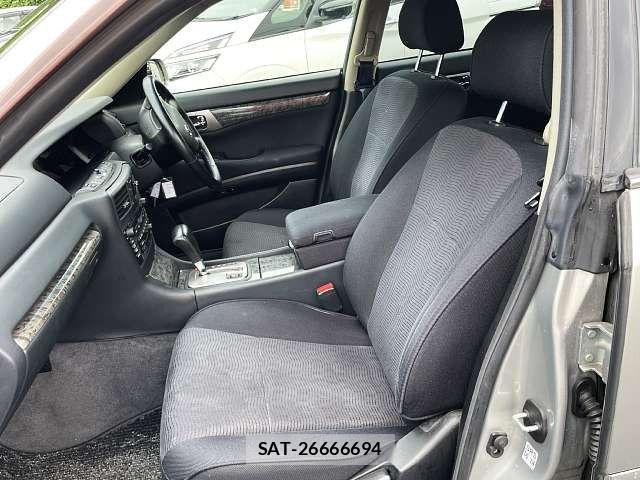 Nissan GLORIA HARDTOP 2003-10 8207664-8