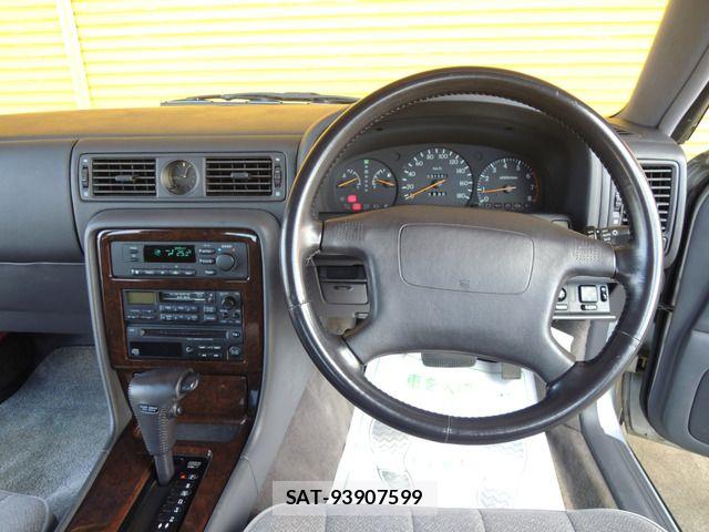 Nissan GLORIA HARDTOP 1994-04 8659267-7