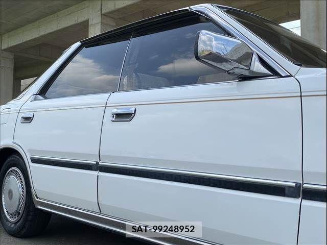 Nissan GLORIA HARDTOP 1986-09 8659266-16