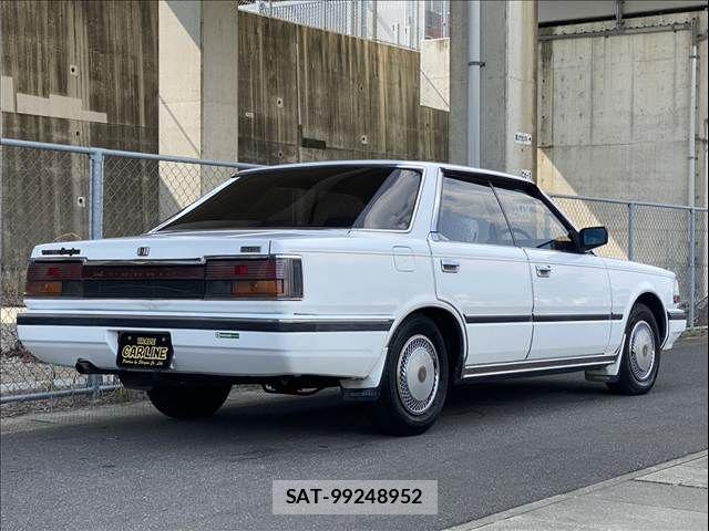 Nissan GLORIA HARDTOP 1986-09 8659266-1