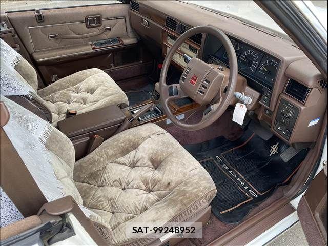 Nissan GLORIA HARDTOP 1986-09 8659266-23