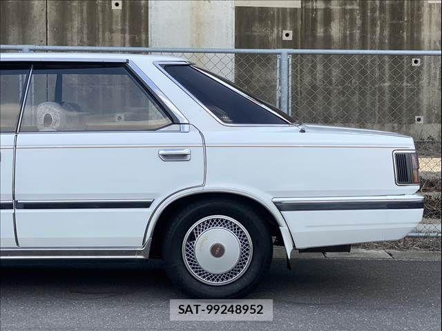 Nissan GLORIA HARDTOP 1986-09 8659266-5