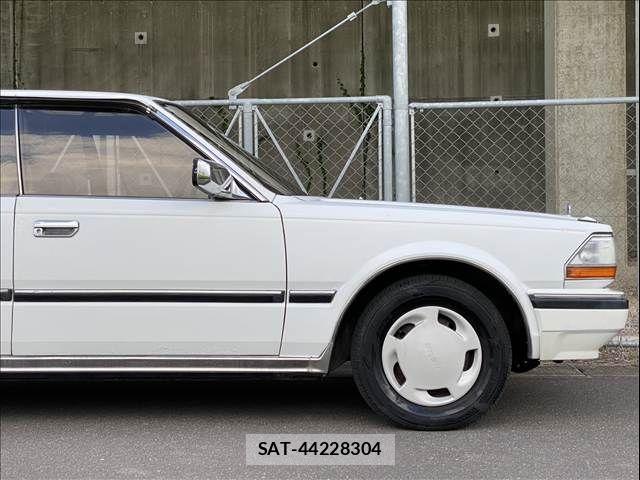 Nissan GLORIA HARDTOP 1986-09 8659268-9