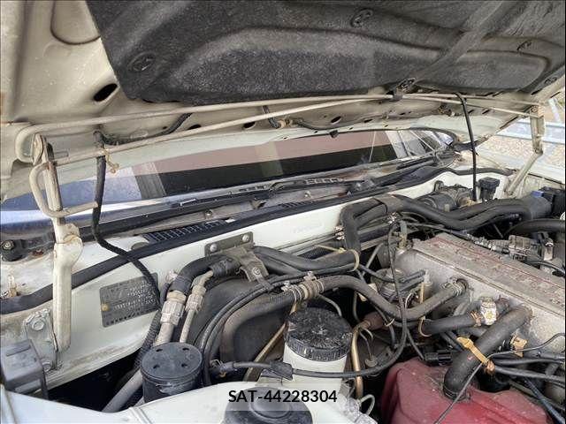 Nissan GLORIA HARDTOP 1986-09 8659268-10