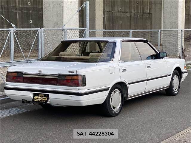 Nissan GLORIA HARDTOP 1986-09 8659268-13