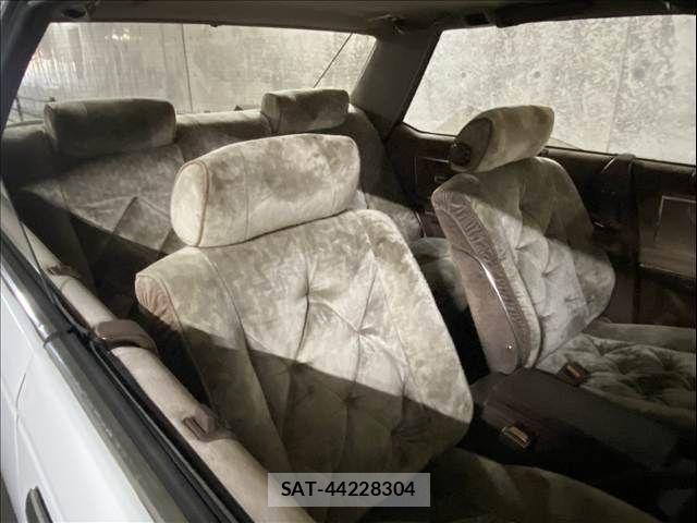 Nissan GLORIA HARDTOP 1986-09 8659268-15