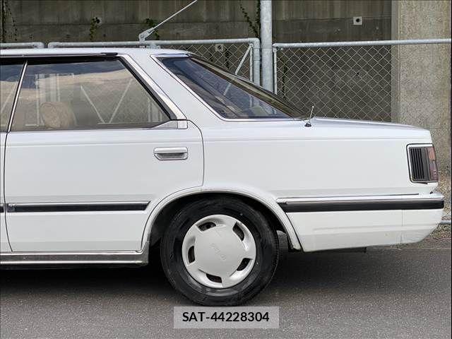 Nissan GLORIA HARDTOP 1986-09 8659268-17