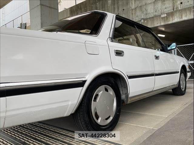 Nissan GLORIA HARDTOP 1986-09 8659268-26