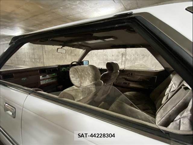 Nissan GLORIA HARDTOP 1986-09 8659268-6