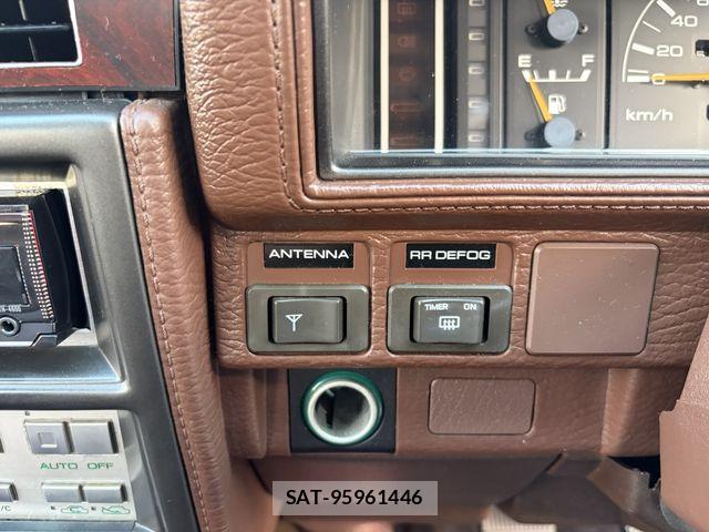 Nissan GLORIA HARDTOP 1983-11 8879916-26