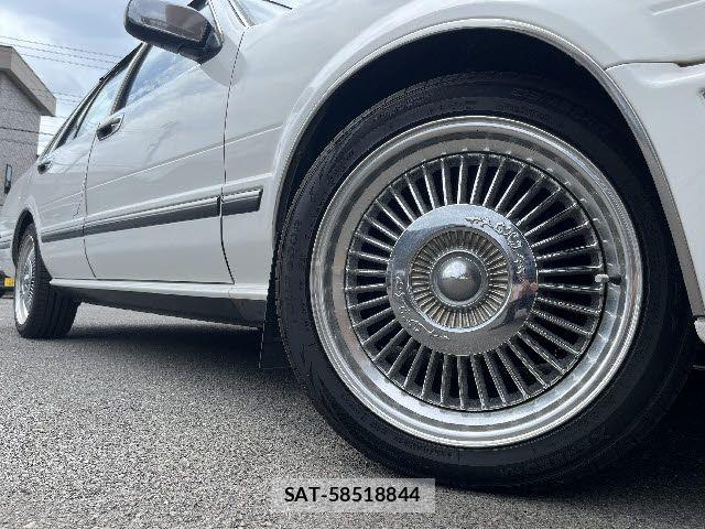 Nissan GLORIA SEDAN 1991-04 8035732-26