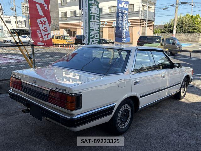 Nissan GLORIA SEDAN 1983-11 8366070-11
