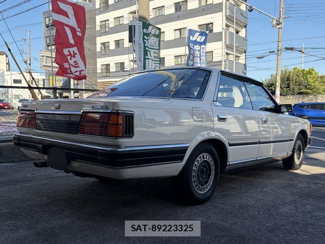 Nissan GLORIA SEDAN 1983-11 8366070-13