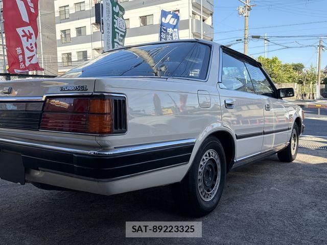 Nissan GLORIA SEDAN 1983-11 8366070-15