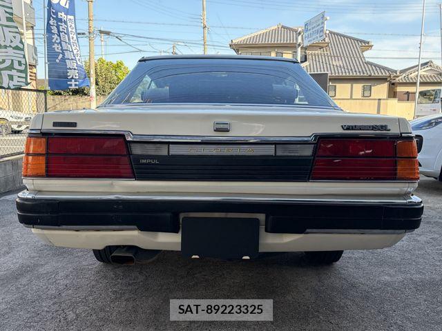 Nissan GLORIA SEDAN 1983-11 8366070-16