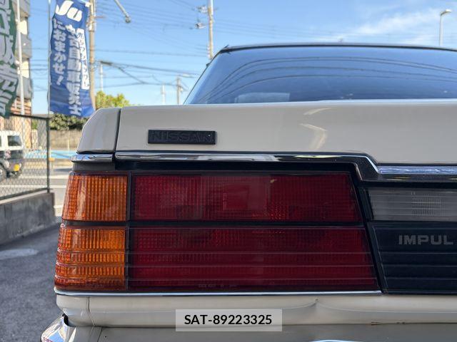 Nissan GLORIA SEDAN 1983-11 8366070-17
