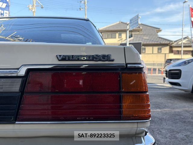 Nissan GLORIA SEDAN 1983-11 8366070-18
