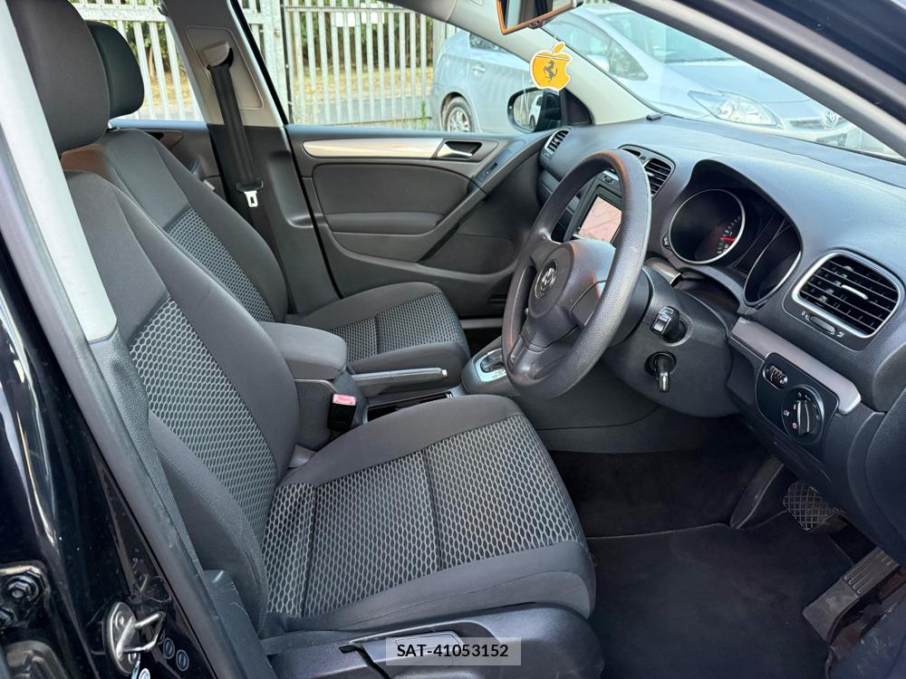 VolksWagen GOLF 2010-07 1284925-10