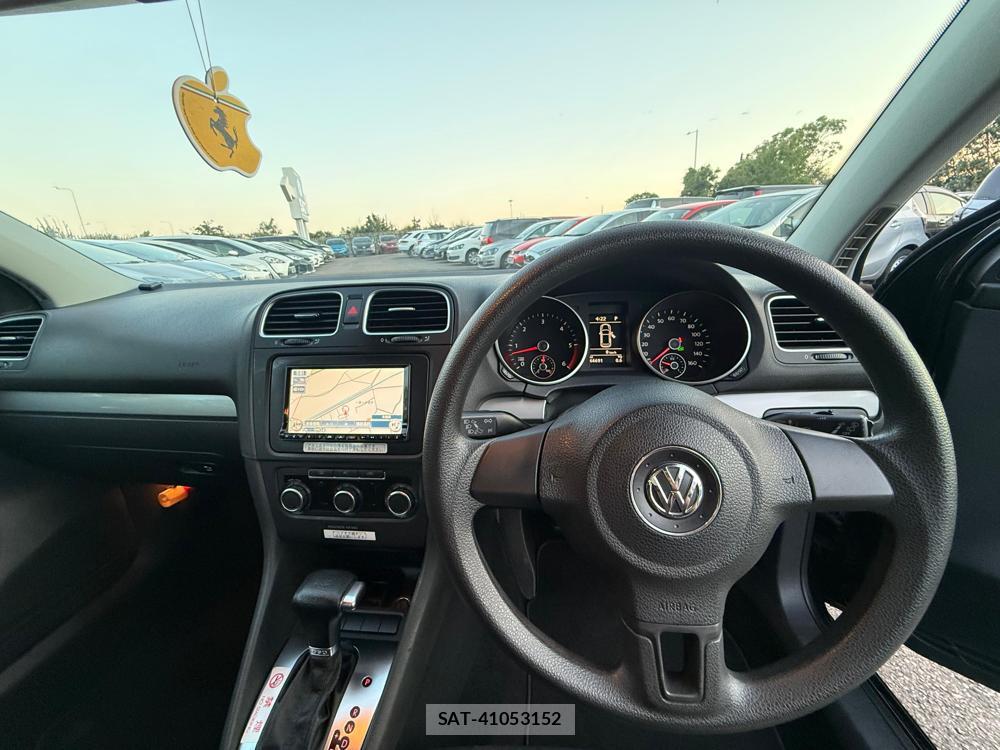VolksWagen GOLF 2010-07 1284925-12