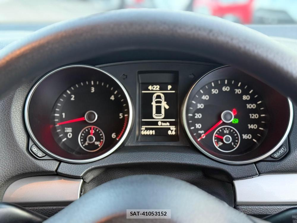 VolksWagen GOLF 2010-07 1284925-15
