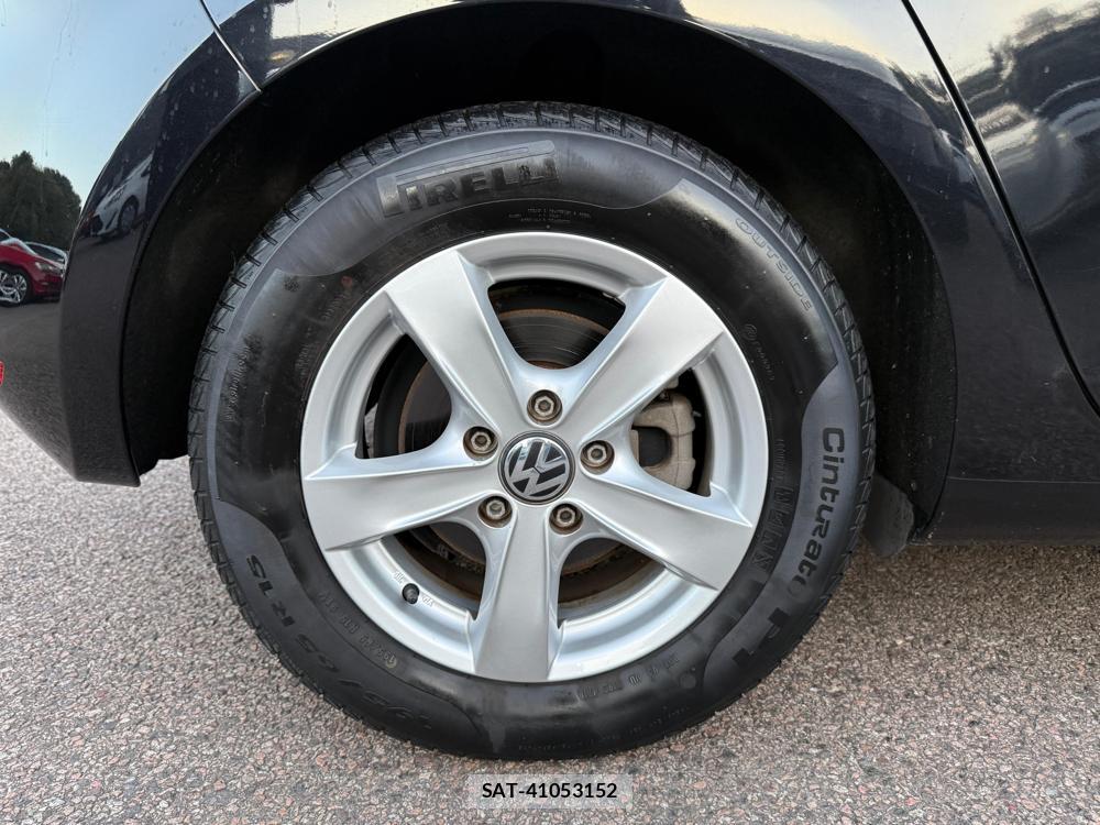 VolksWagen GOLF 2010-07 1284925-27