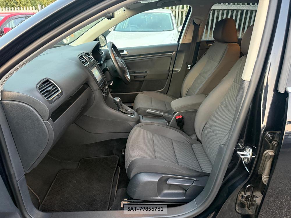 VolksWagen GOLF 2013-07 1218351-9