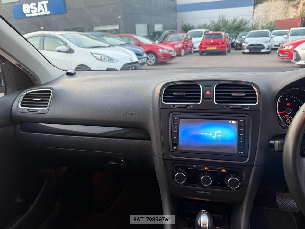 VolksWagen GOLF 2013-07 1218351-17