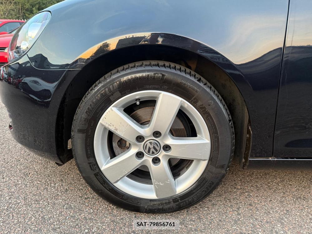 VolksWagen GOLF 2013-07 1218351-31