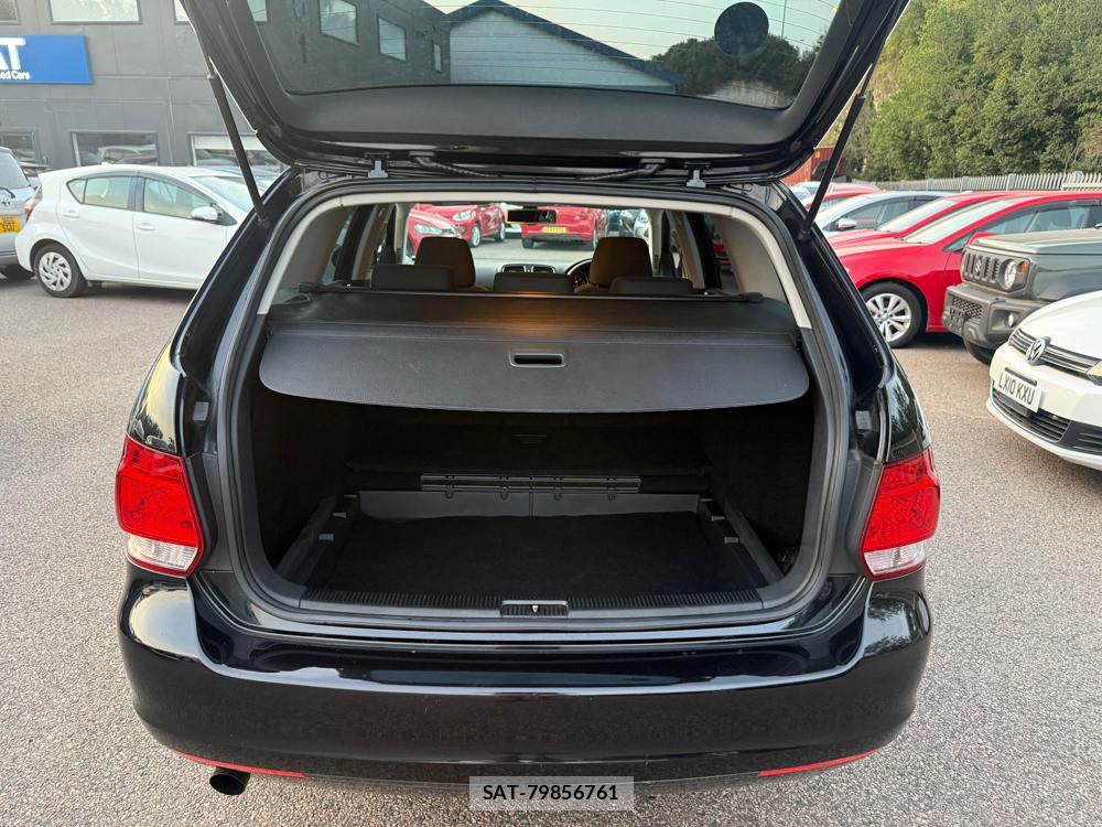 VolksWagen GOLF 2013-07 1218351-33