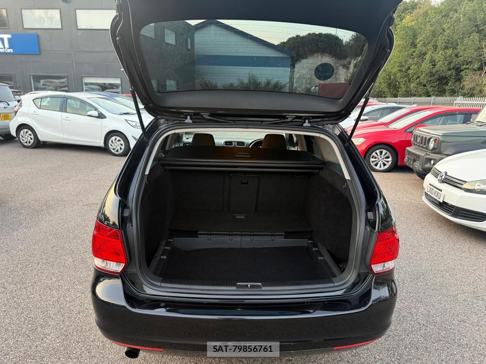VolksWagen GOLF 2013-07 1218351-34