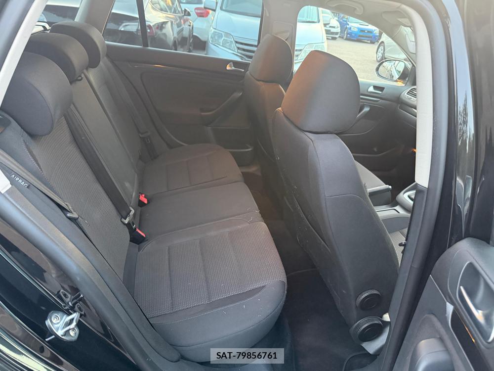 VolksWagen GOLF 2013-07 1218351-8