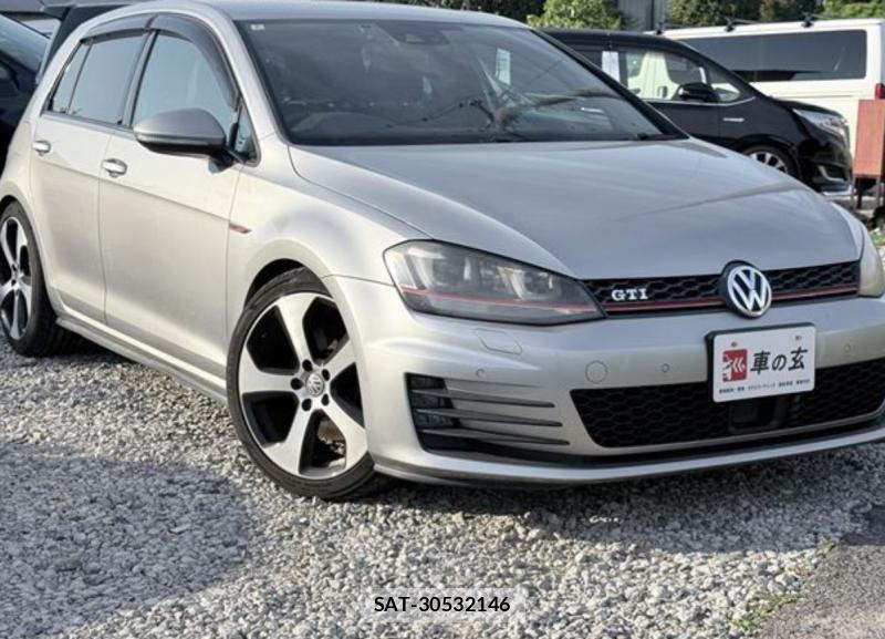 VolksWagen GOLF 2014-01 8333778-0