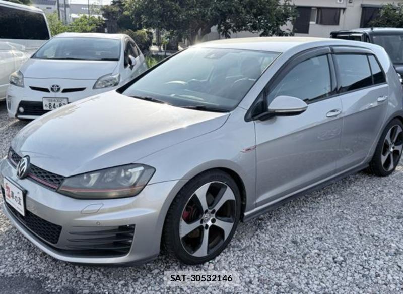 VolksWagen GOLF 2014-01 8333778-7