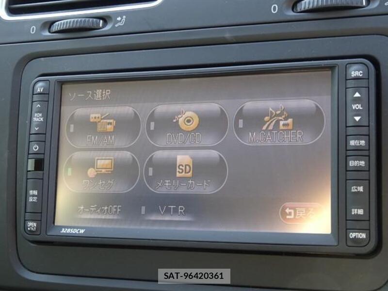 VolksWagen GOLF 2010-08 8500640-11