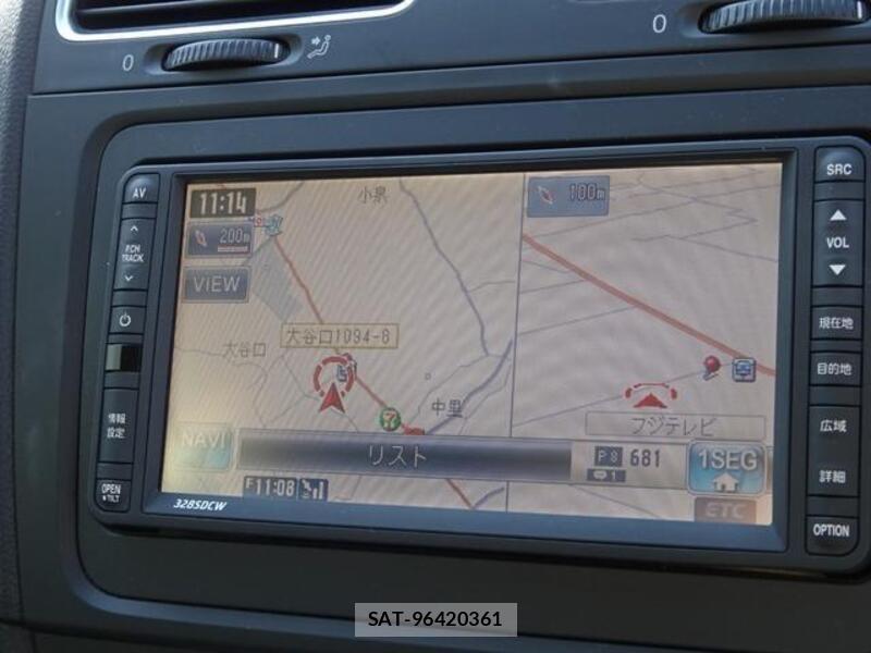 VolksWagen GOLF 2010-08 8500640-12