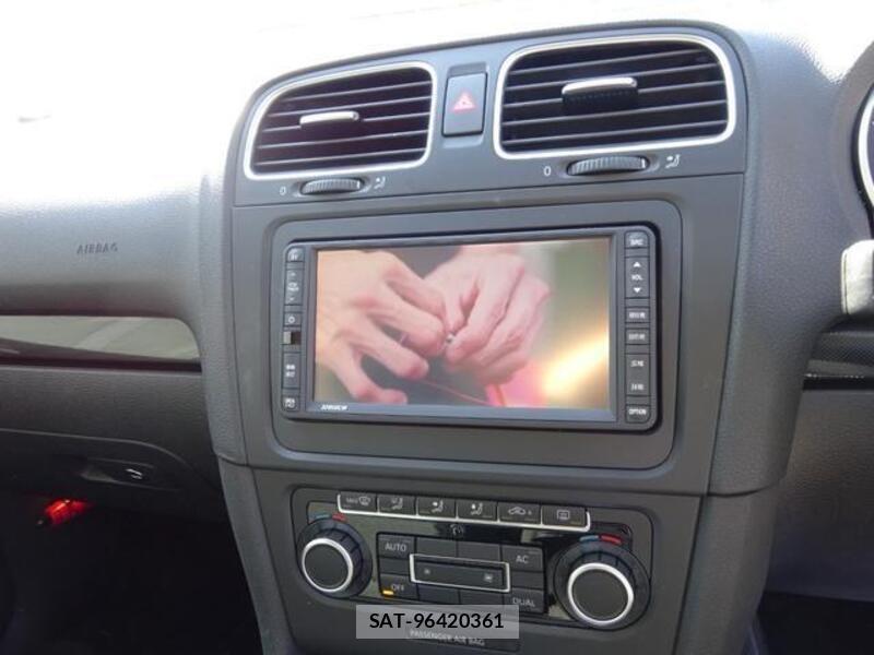 VolksWagen GOLF 2010-08 8500640-13