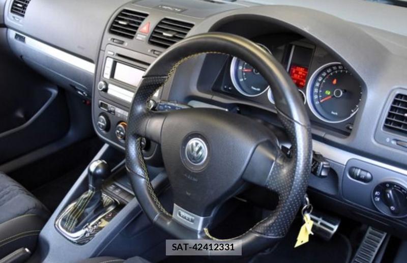 VolksWagen GOLF 2009-04 8727936-14